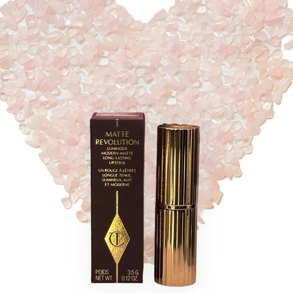 Matte Revolution Lipstick - VERY VICTORIA (Taupe Nude) NIB